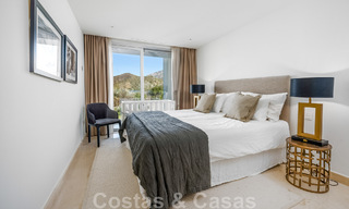 Instapklaar, modern penthouse te koop met open zeezicht in een modern complex in Nueva Andalucia, Marbella 47883 