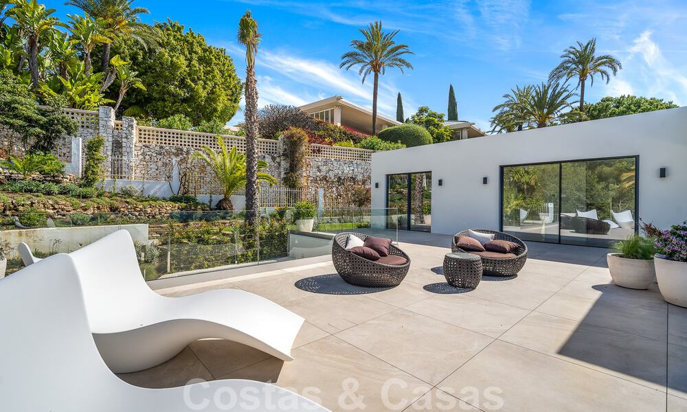 Moderne nieuwbouwvilla met infinity pool en panoramisch zeezicht te koop ten oosten van Marbella centrum 51935