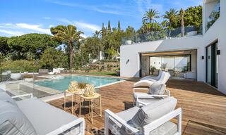 Moderne nieuwbouwvilla met infinity pool en panoramisch zeezicht te koop ten oosten van Marbella centrum 51938 