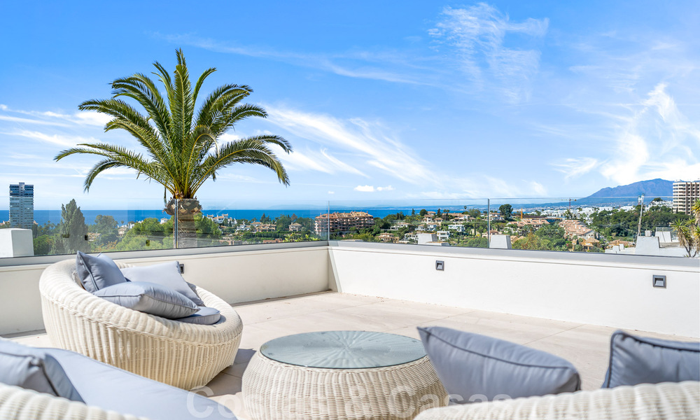 Moderne nieuwbouwvilla met infinity pool en panoramisch zeezicht te koop ten oosten van Marbella centrum 51945