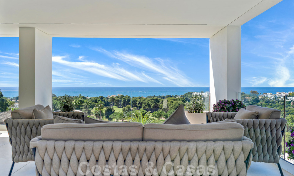 Moderne nieuwbouwvilla met infinity pool en panoramisch zeezicht te koop ten oosten van Marbella centrum 51953