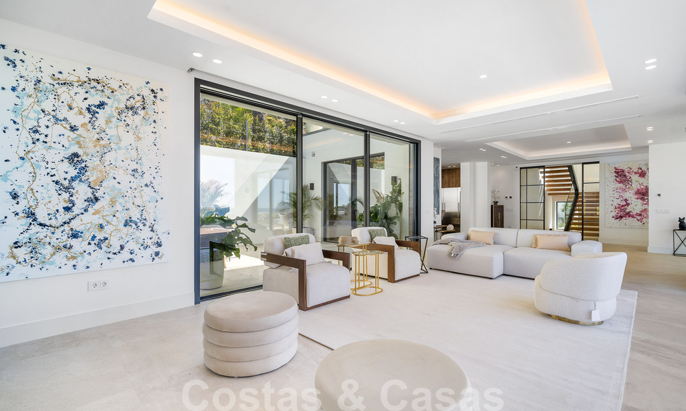 Moderne nieuwbouwvilla met infinity pool en panoramisch zeezicht te koop ten oosten van Marbella centrum 51964