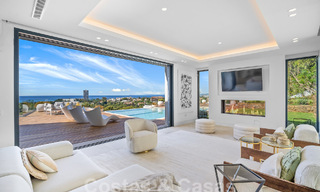 Moderne nieuwbouwvilla met infinity pool en panoramisch zeezicht te koop ten oosten van Marbella centrum 51965 