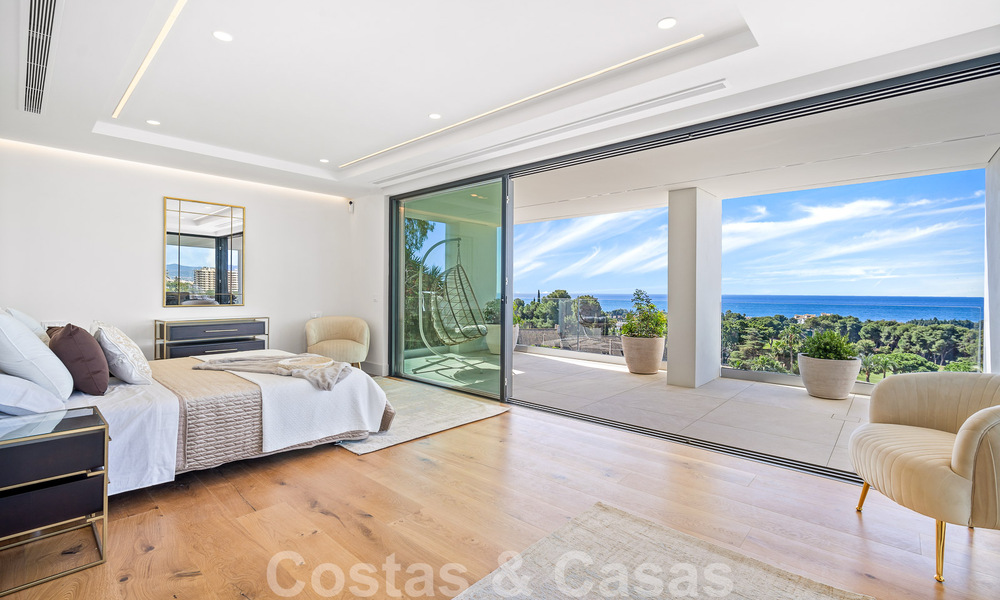 Moderne nieuwbouwvilla met infinity pool en panoramisch zeezicht te koop ten oosten van Marbella centrum 51968