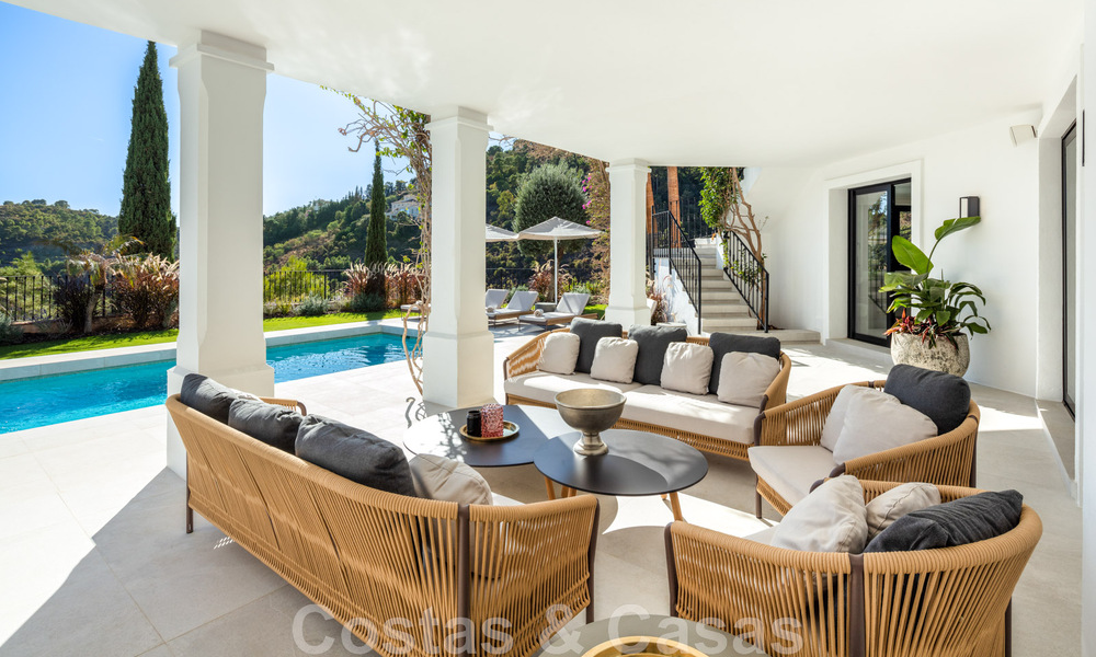 Voortreffelijke luxevilla te koop in een Mediterrane stijl met een eigentijds design op een verhoogde positie in El Madroñal, Benahavis - Marbella 48113