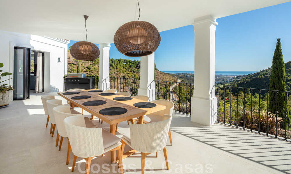 Voortreffelijke luxevilla te koop in een Mediterrane stijl met een eigentijds design op een verhoogde positie in El Madroñal, Benahavis - Marbella 48119