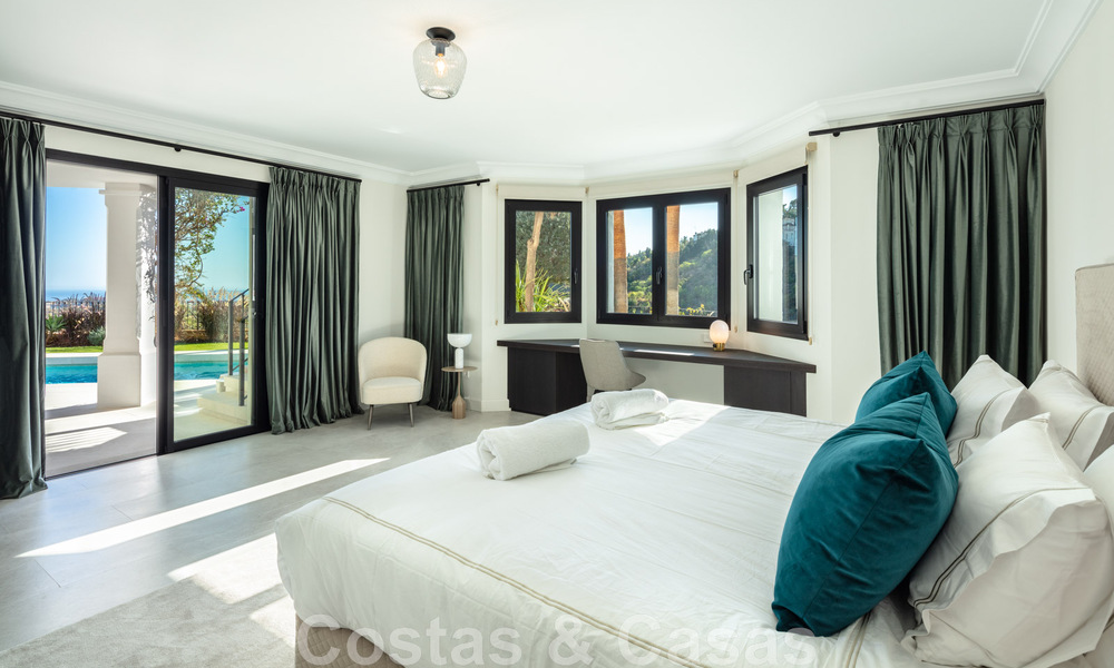 Voortreffelijke luxevilla te koop in een Mediterrane stijl met een eigentijds design op een verhoogde positie in El Madroñal, Benahavis - Marbella 48127