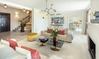 Voortreffelijke luxevilla te koop in een Mediterrane stijl met een eigentijds design op een verhoogde positie in El Madroñal, Benahavis - Marbella 48147 