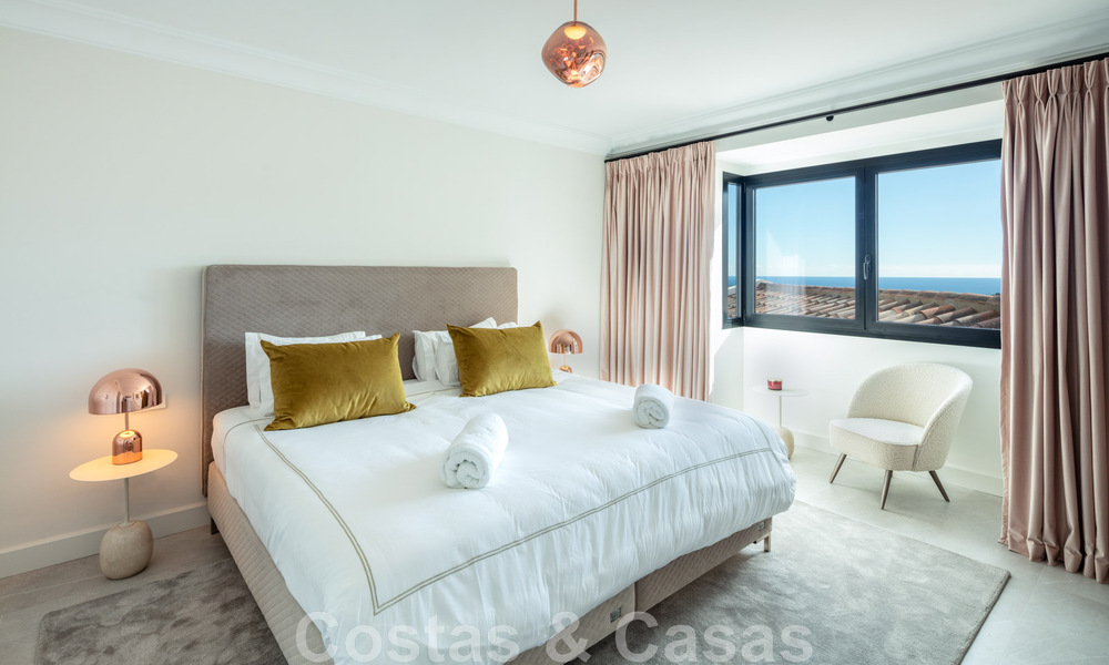 Voortreffelijke luxevilla te koop in een Mediterrane stijl met een eigentijds design op een verhoogde positie in El Madroñal, Benahavis - Marbella 48150