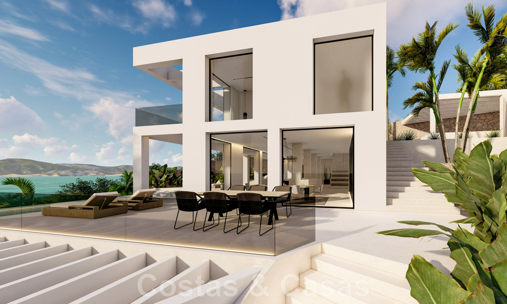 Nieuwe designervilla te koop, met panoramisch zeezicht in een rustige omgeving op loopafstand van het strand in Manilva, Costa del Sol 48075