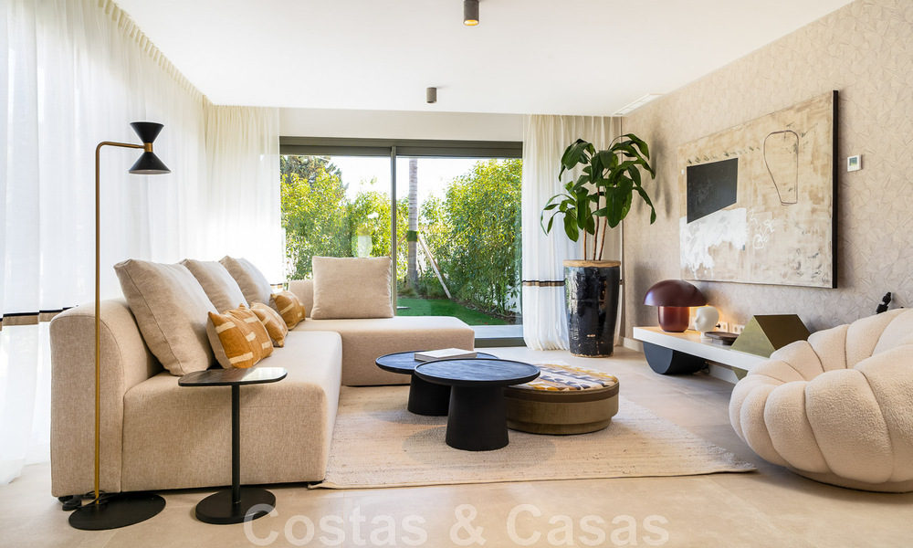 Schitterende show woning te koop in een nieuwbouwproject, bestaande uit halfvrijstaande villa’s met zeezicht in een luxueus resort Mijas, Costa del Sol 48579