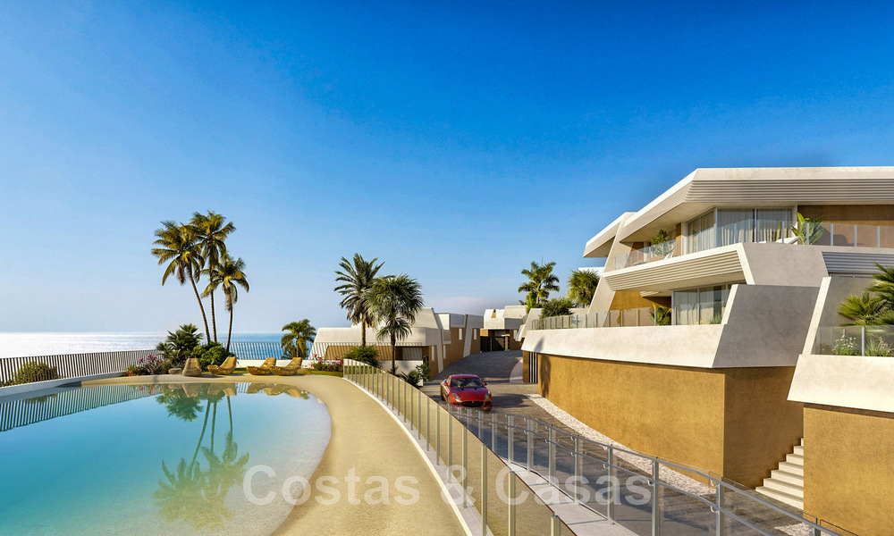 Schitterende show woning te koop in een nieuwbouwproject, bestaande uit halfvrijstaande villa’s met zeezicht in een luxueus resort Mijas, Costa del Sol 48609