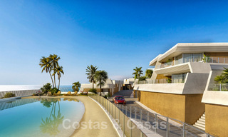 Schitterende show woning te koop in een nieuwbouwproject, bestaande uit halfvrijstaande villa’s met zeezicht in een luxueus resort Mijas, Costa del Sol 48609 