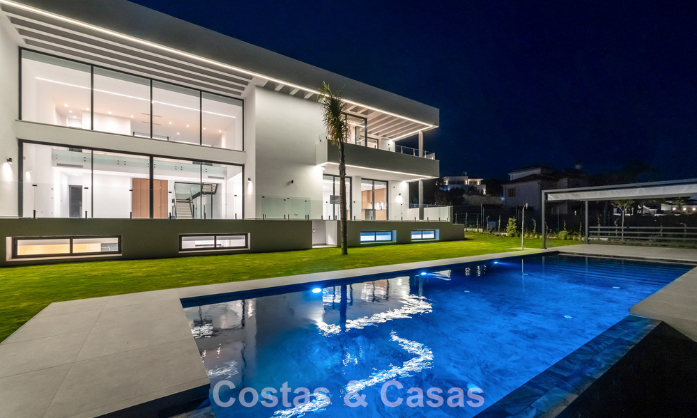 Nieuwe, energie efficiënte designervilla te koop, dicht bij de golfbanen, in Benahavis - Marbella 783123