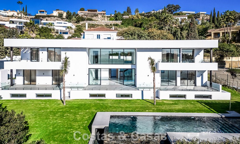 Nieuwe, energie efficiënte designervilla te koop, dicht bij de golfbanen, in Benahavis - Marbella 783124