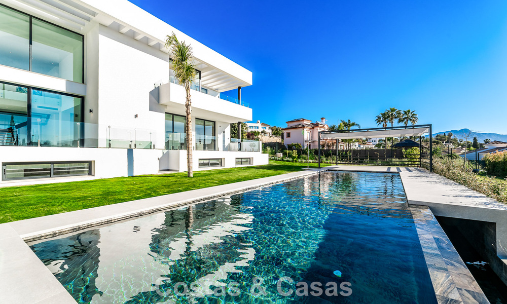 Nieuwe, energie efficiënte designervilla te koop, dicht bij de golfbanen, in Benahavis - Marbella 783143