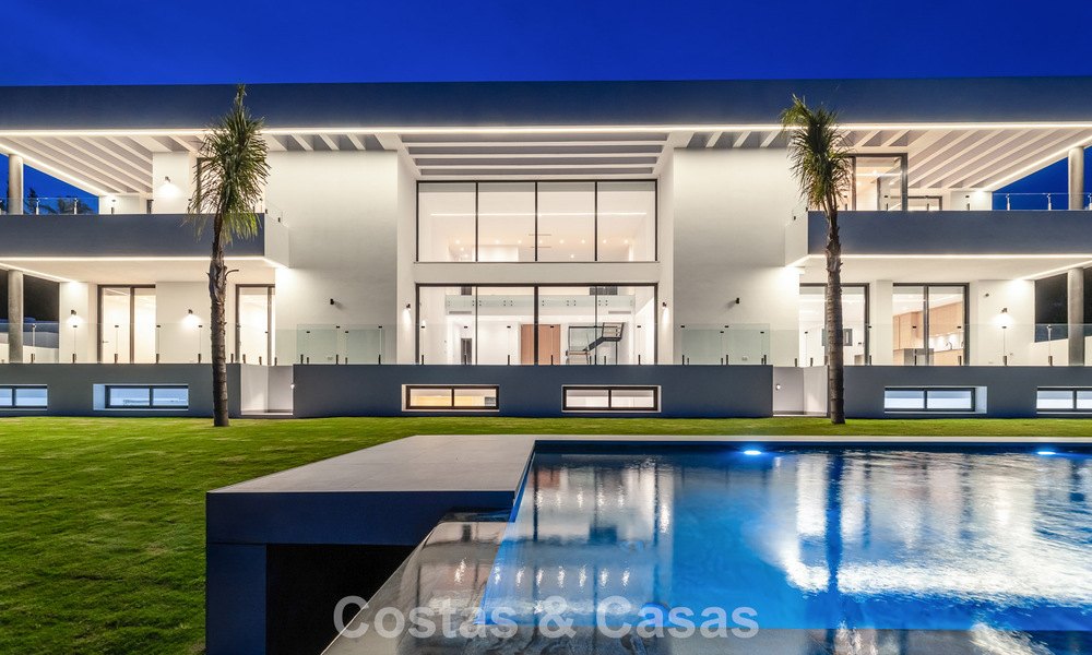 Nieuwe, energie efficiënte designervilla te koop, dicht bij de golfbanen, in Benahavis - Marbella 783146