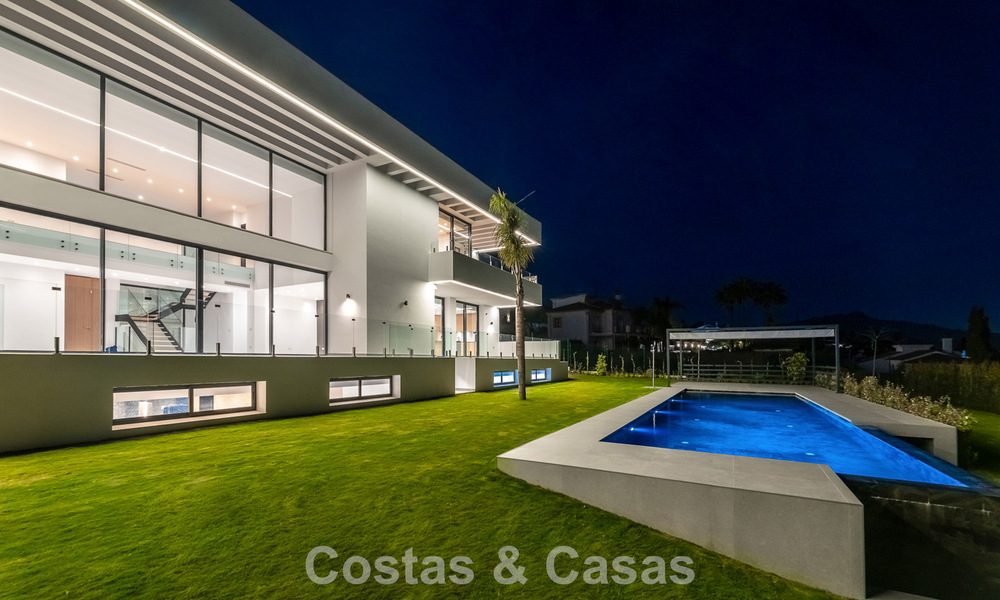 Nieuwe, energie efficiënte designervilla te koop, dicht bij de golfbanen, in Benahavis - Marbella 783150