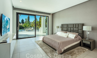 Hoogwaardig gerenoveerde villa in moderne stijl te koop in het hartje van de golfvallei van Nueva Andalucia, Marbella 49083 