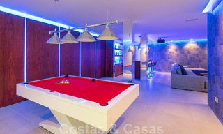 Hoogwaardig gerenoveerde villa in moderne stijl te koop in het hartje van de golfvallei van Nueva Andalucia, Marbella 49100 