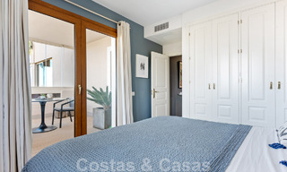 Modern gerenoveerd appartement te koop, met zeezicht in een gated complex op de New Golden Mile tussen Marbella en Estepona 49543 