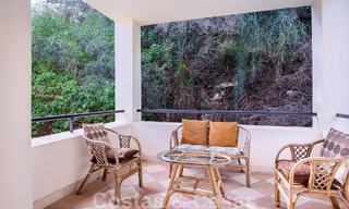 Vrijstaande Andalusische villa te koop met veel potentieel, gelegen op een hoge positie, omgeven door golfbanen in Benahavis - Marbella 49614 