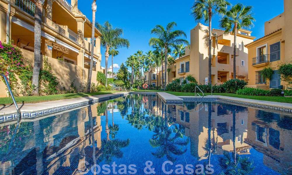 Ruim duplex penthouse te koop met zeezicht, dicht bij alle voorzieningen op de Golden Mile in Marbella 49639