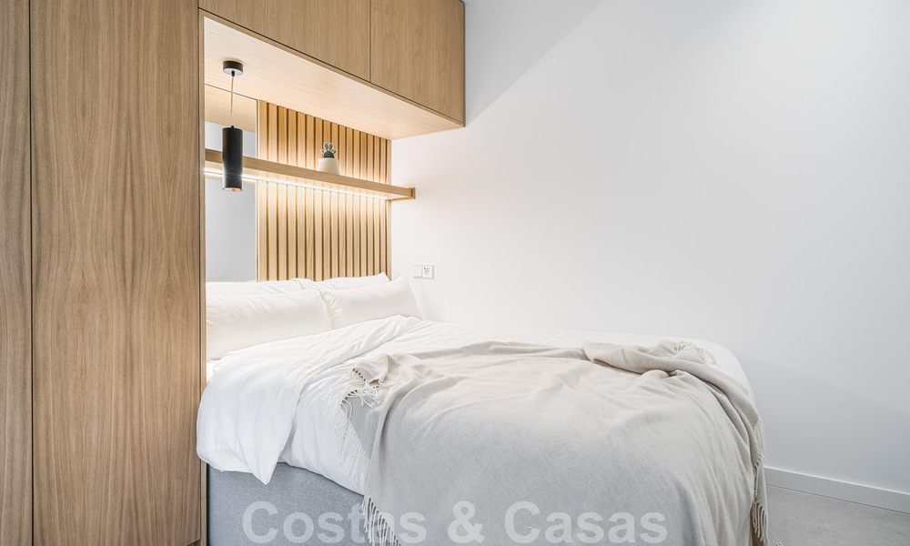 2 exclusieve appartementen te koop met een ruim terras, privézwembad en uitzicht op de La concha berg te Nueva Andalucia, Marbella 50108