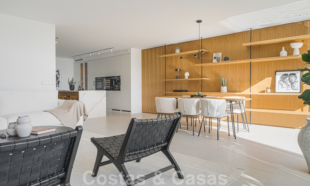 2 exclusieve appartementen te koop met een ruim terras, privézwembad en uitzicht op de La concha berg te Nueva Andalucia, Marbella 50120