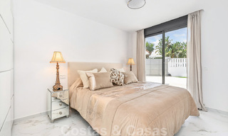 Instapklaar! Eén niveau villa te koop met 4 slaapkamers, op 400m van het strand op de New Golden Mile, Marbella - Estepona 50007 