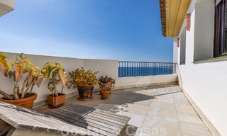 Gigantisch duplex penthouse te koop met adembenemend zeezicht op eerstelijnsstrand in de jachthaven van Puerto Banus, Marbella 49109 