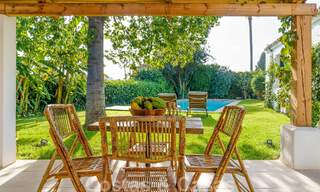 Sfeervolle, karakteristieke villa in Ibiza-stijl te koop met een groot separaat gastenverblijf gelegen in West Marbella 49957 