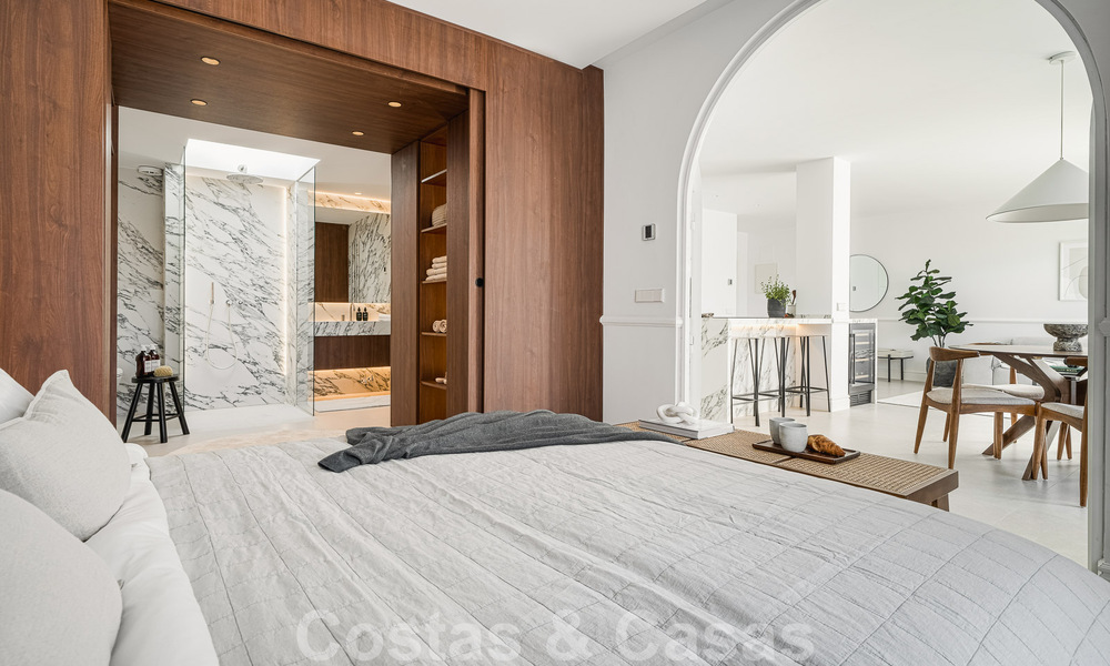 Zeer bekoorlijk en ruim luxe penthouse te koop met open zeezicht vanaf het solarium in La Quinta, Benahavis - Marbella 49996