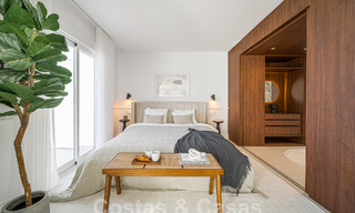 Zeer bekoorlijk en ruim luxe penthouse te koop met open zeezicht vanaf het solarium in La Quinta, Benahavis - Marbella 49997 