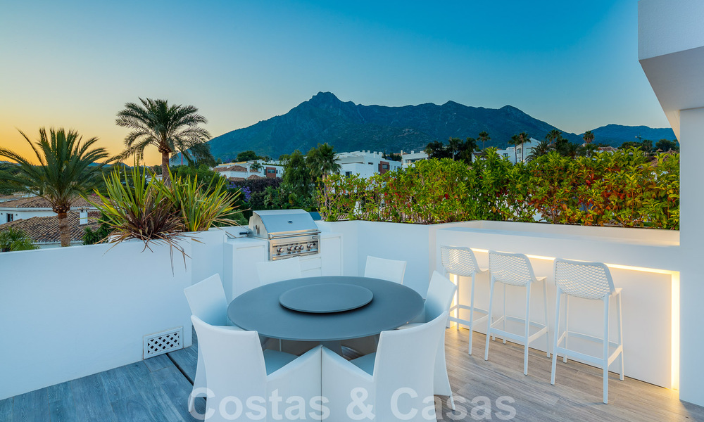 Contemporaine, vrijstaande luxevilla te koop met panoramisch berg- en zeezicht, hartje Golden Mile van Marbella 49903