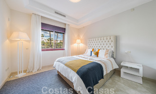 Halfvrijstaand huis in Spaanse stijl te koop in een prestigieuze urbanisatie op loopafstand van Puerto Banus en het strand in Nueva Andalucia, Marbella 49742 