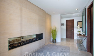 Moderne en luxueuze villa te koop, centraal gelegen op wandelafstand van het strand, beachside op de Golden Mile van Marbella 60479 