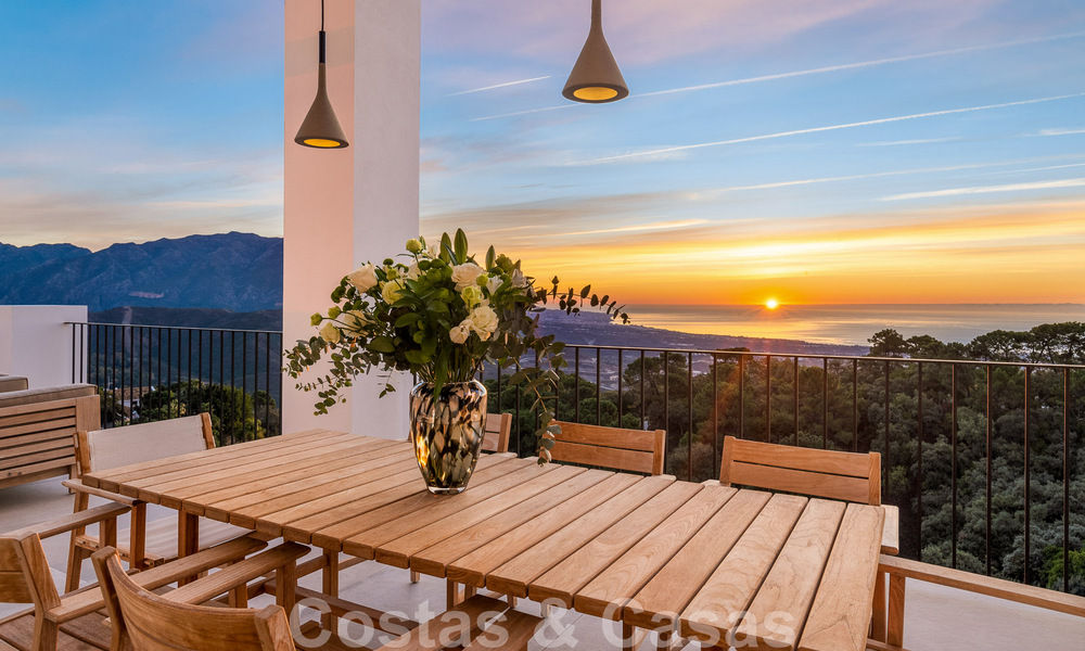 Mediterrane luxevilla te koop met een eigentijdse uitstraling en prachtig zeezicht in het exclusieve La Zagaleta Golfresort, Benahavis - Marbella 49343