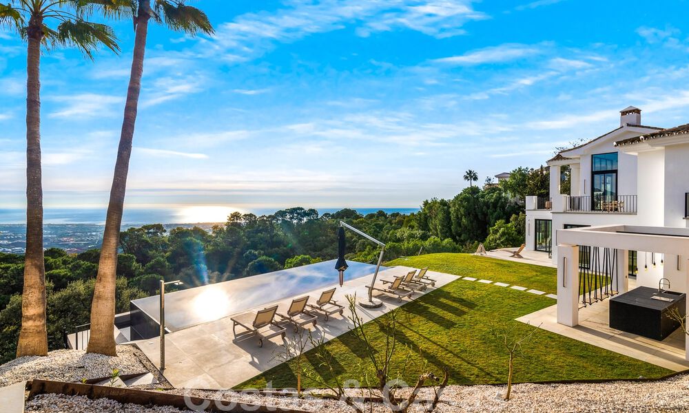 Mediterrane luxevilla te koop met een eigentijdse uitstraling en prachtig zeezicht in het exclusieve La Zagaleta Golfresort, Benahavis - Marbella 49355