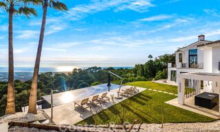 Mediterrane luxevilla te koop met een eigentijdse uitstraling en prachtig zeezicht in het exclusieve La Zagaleta Golfresort, Benahavis - Marbella 49355 