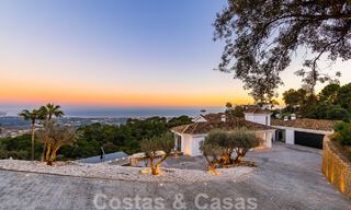 Mediterrane luxevilla te koop met een eigentijdse uitstraling en prachtig zeezicht in het exclusieve La Zagaleta Golfresort, Benahavis - Marbella 49360 