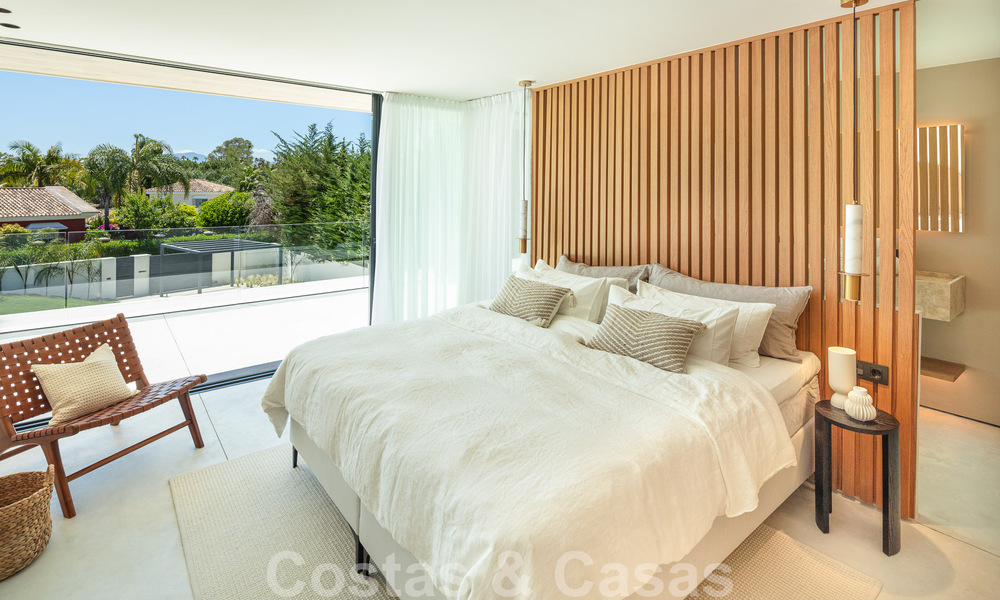 Moderne luxevilla te koop met een eigentijds design, gelegen op korte afstand van Puerto Banus, Marbella 49416