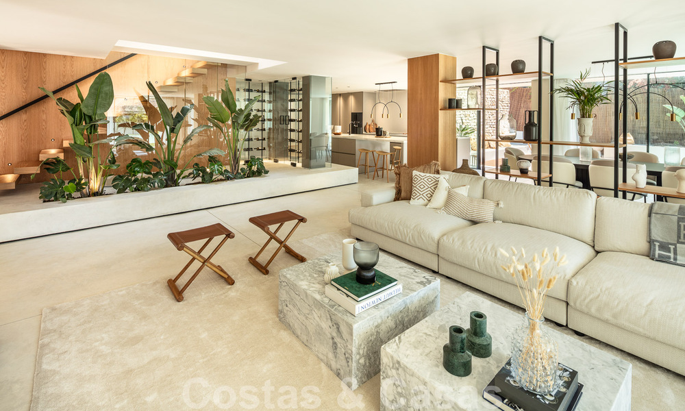 Moderne luxevilla te koop met een eigentijds design, gelegen op korte afstand van Puerto Banus, Marbella 49425