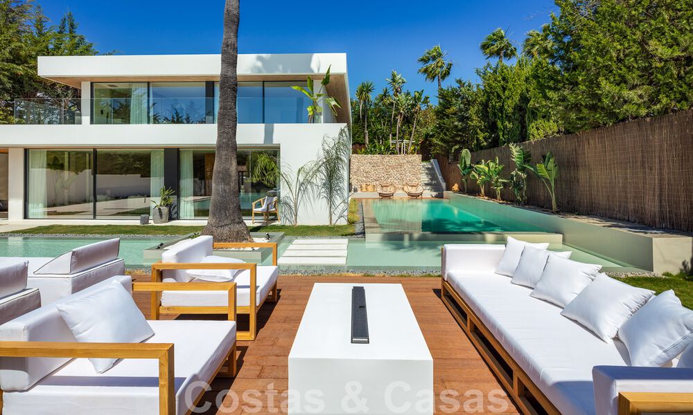 Moderne luxevilla te koop met een eigentijds design, gelegen op korte afstand van Puerto Banus, Marbella 49429