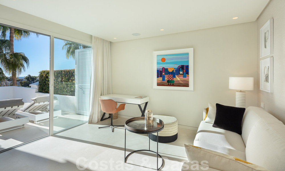 Magnifiek luxe penthouse met ruime terrassen en 4 slaapkamers te koop in Puente Romano, Golden Mile, Marbella 49722