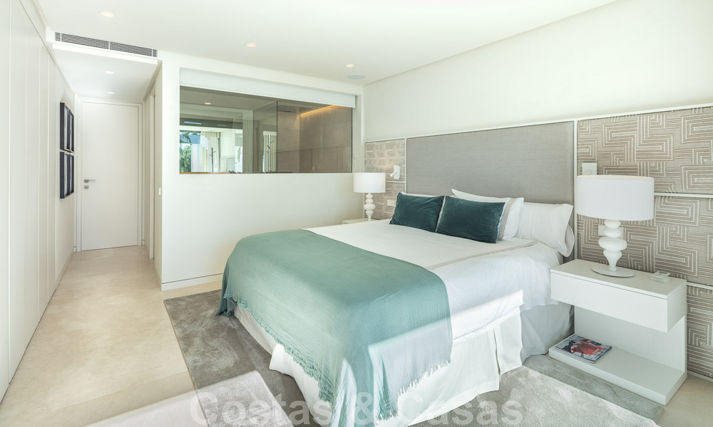Magnifiek luxe penthouse met ruime terrassen en 4 slaapkamers te koop in Puente Romano, Golden Mile, Marbella 49725