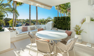 Magnifiek luxe penthouse met ruime terrassen en 4 slaapkamers te koop in Puente Romano, Golden Mile, Marbella 49726 