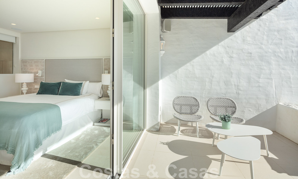 Magnifiek luxe penthouse met ruime terrassen en 4 slaapkamers te koop in Puente Romano, Golden Mile, Marbella 49735