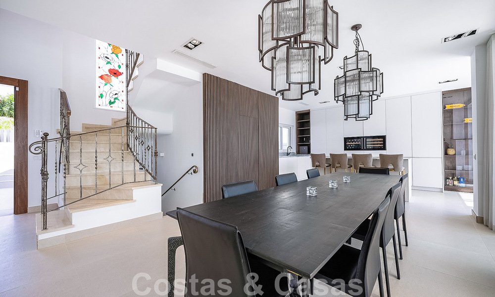 Ruime Mediterrane villa te koop gelegen in een bevoorrechte urbanisatie van Nueva Andalucia, Marbella 50558