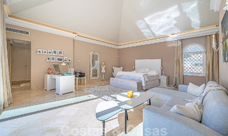 Uitmuntende luxevilla in Andalusische stijl te koop, op wandelafstand van het strand, op de Golden Mile van Marbella 50757 